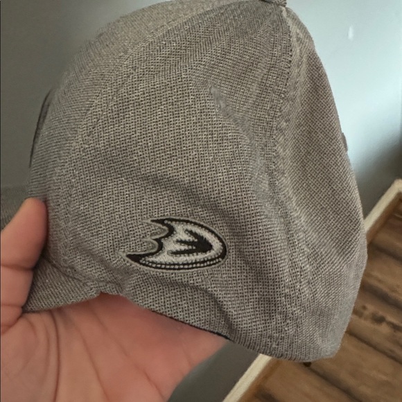 Travis Mathew Anaheim Ducks Brown Hat with Black Logo - Picture 5 of 5